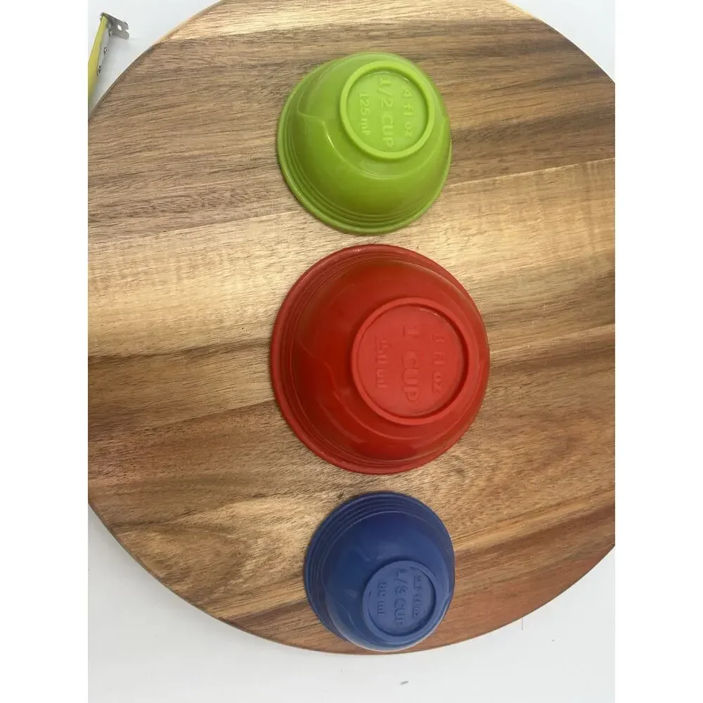 Le Creuset Silicone Nesting Prep Bowl Set 3 Red Green Blue Small Measuring Bowls